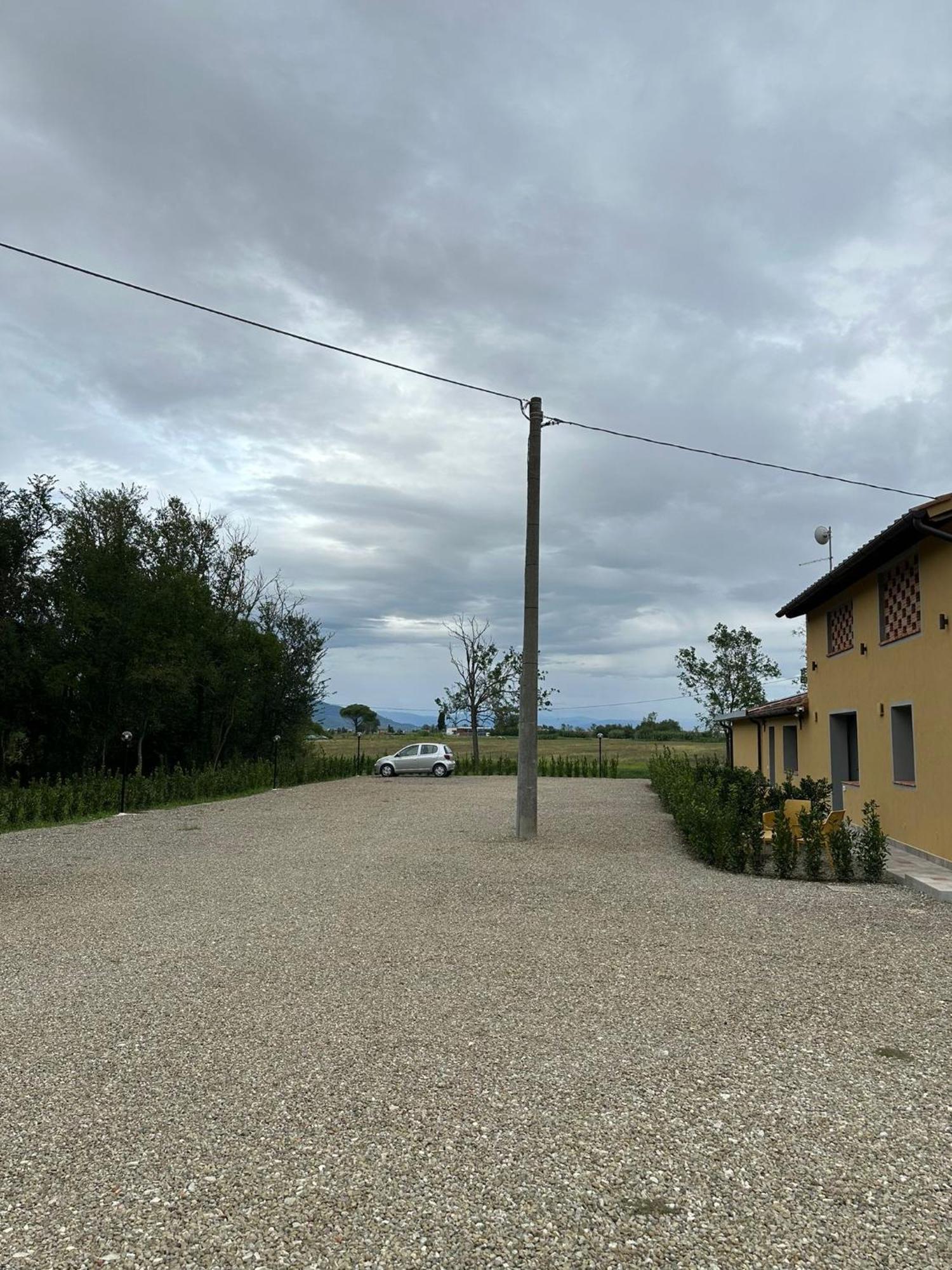La Vecchia Cantina Guzzardi Lari 外观 照片