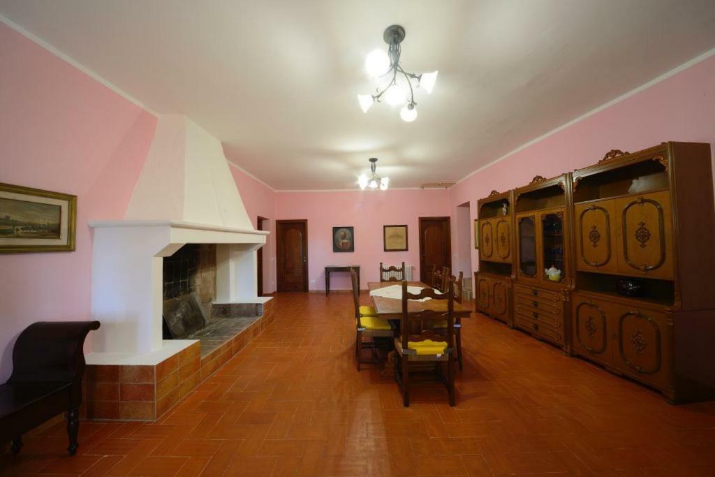 La Vecchia Cantina Guzzardi Lari 外观 照片